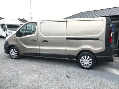 2018 Nissan NV300