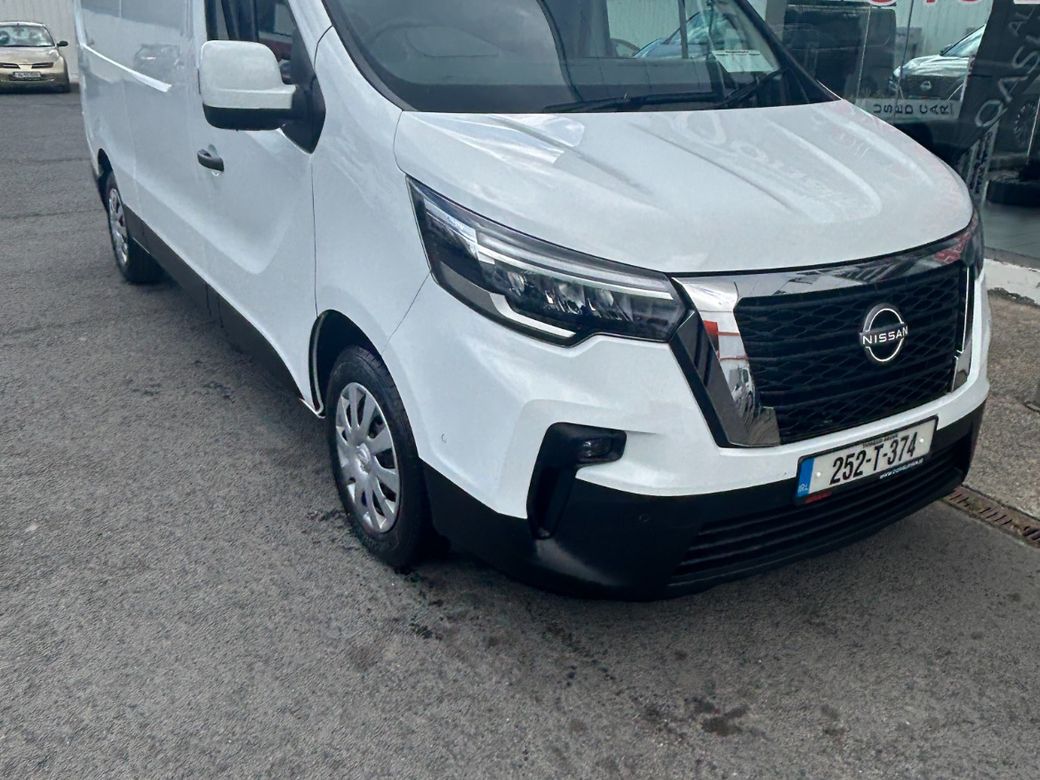2025 Nissan Primastar