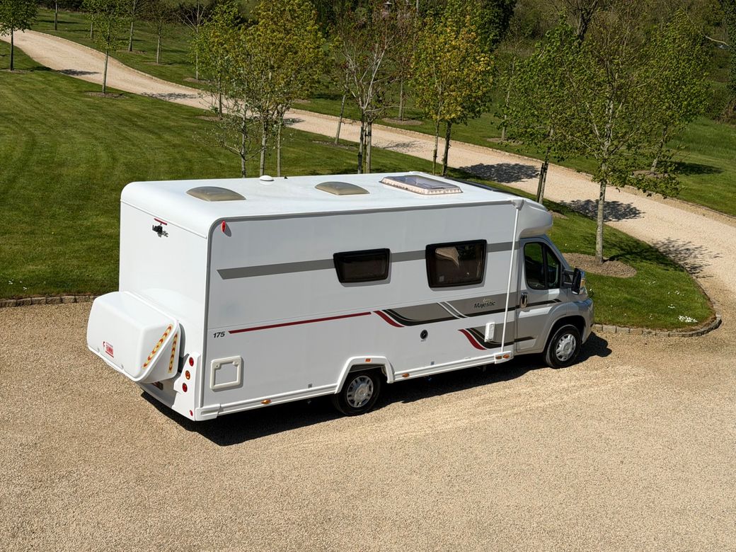 2014 ELDDIS MAJESTIC 175 R.H.D 