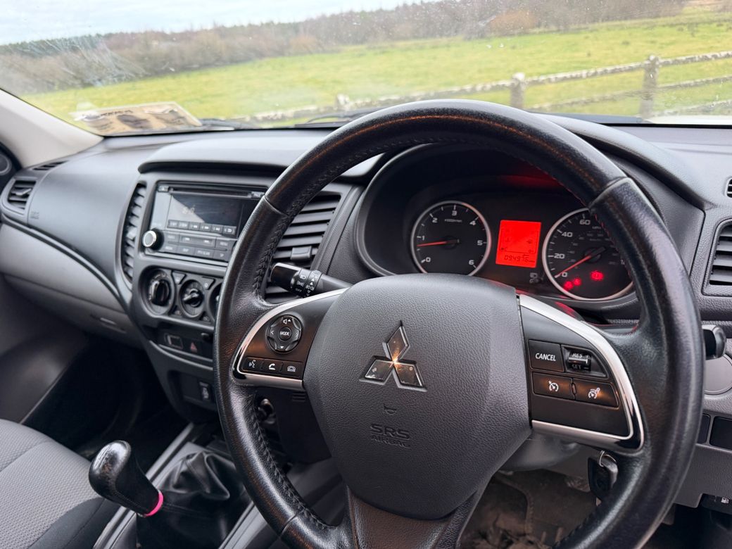 2016 Mitsubishi L200