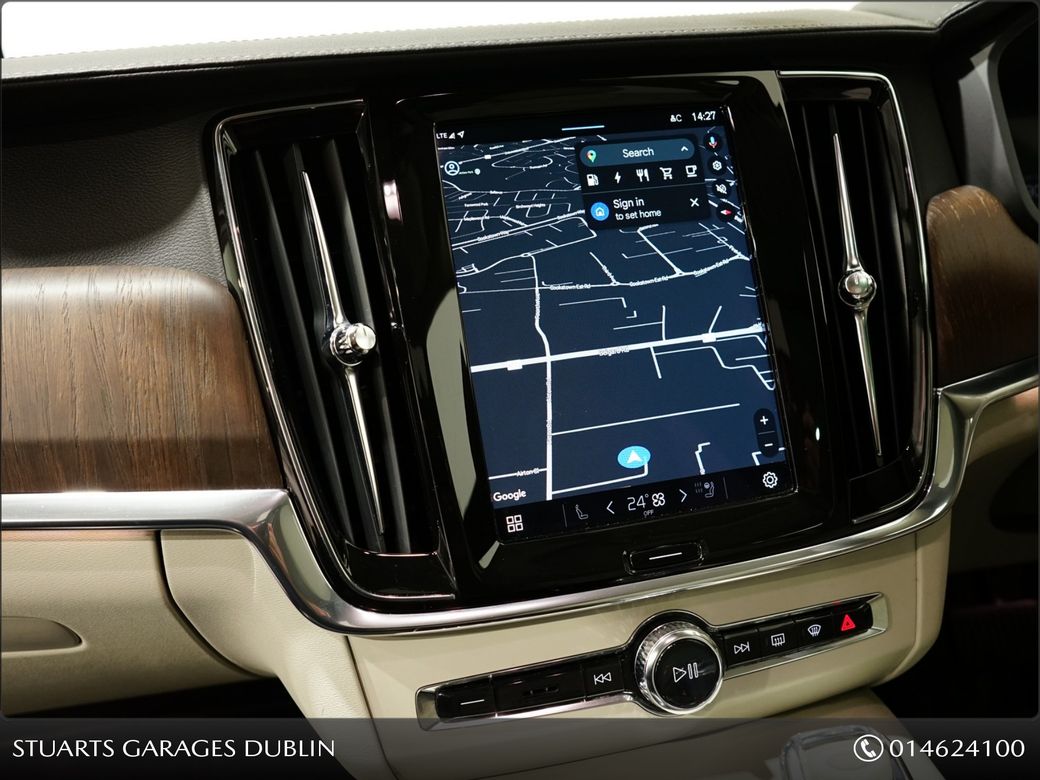 2021 Volvo V90