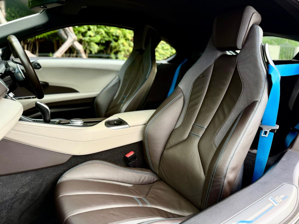 2018 BMW i8