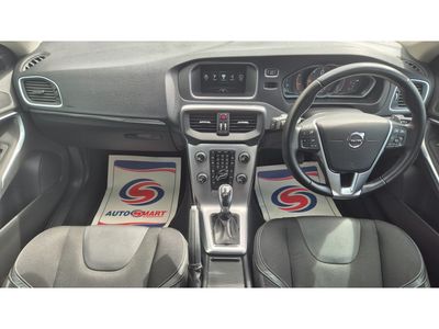 2018 Volvo V40