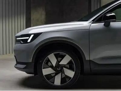 2027 Volvo EX40