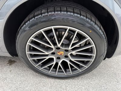 2023 Porsche Cayenne