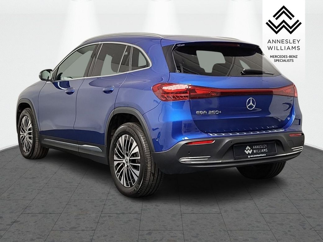 2025 Mercedes-Benz EQA