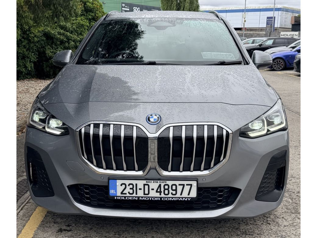 2023 BMW 225