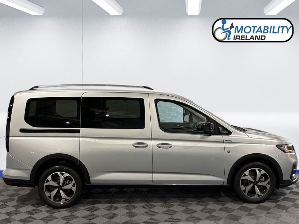 2025 Ford Tourneo Connect