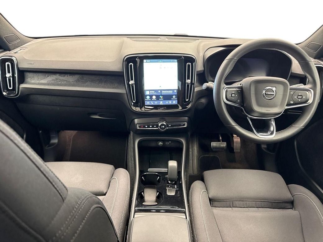 2023 Volvo C40