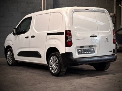 2022 Peugeot Partner