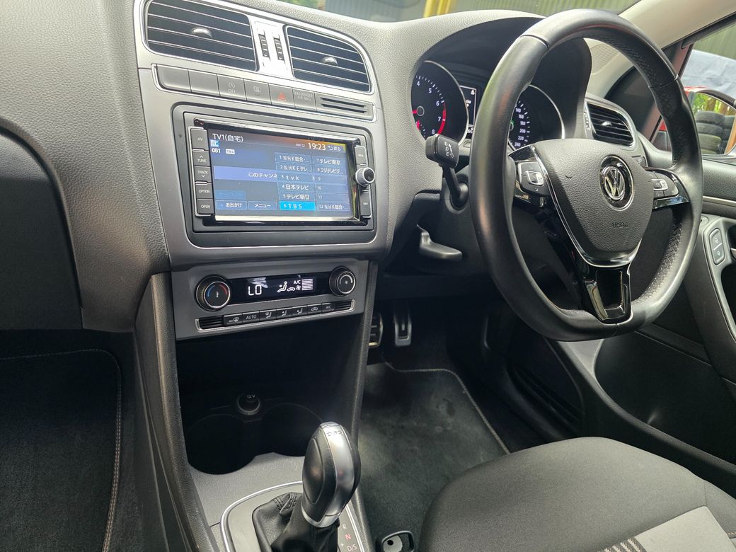 2016 Volkswagen Polo