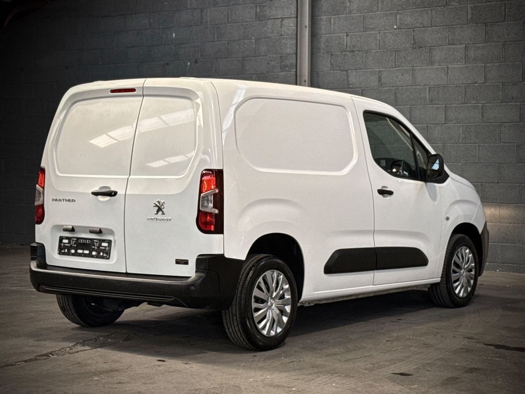 2022 Peugeot Partner