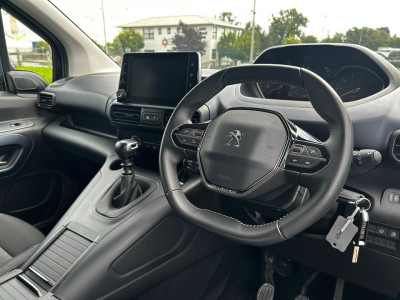 2023 Peugeot Rifter