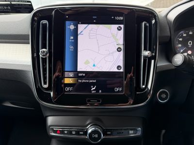 2023 Volvo XC40