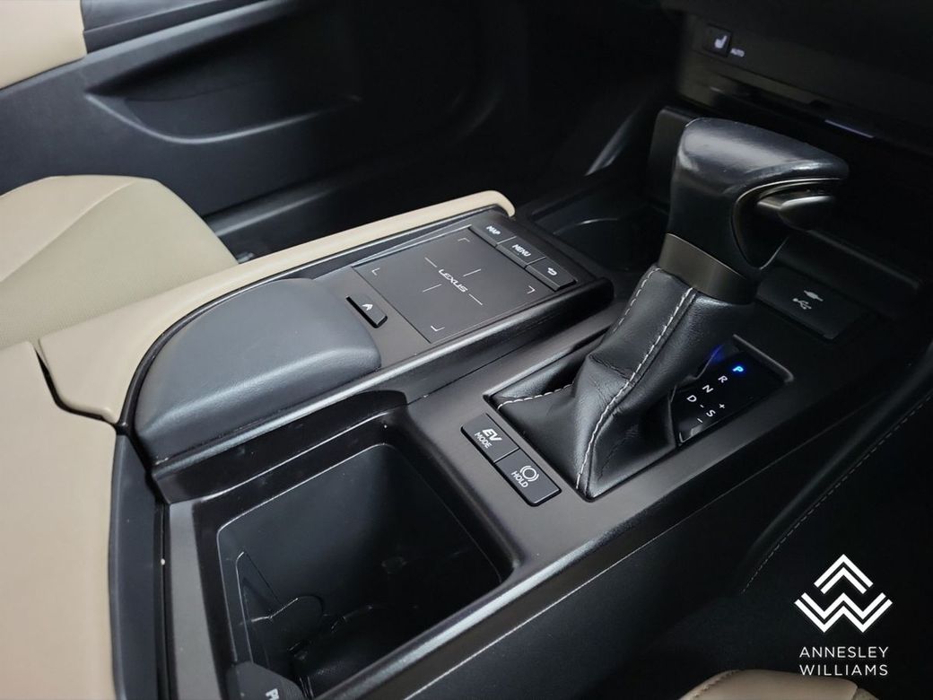 2021 Lexus ES 300h