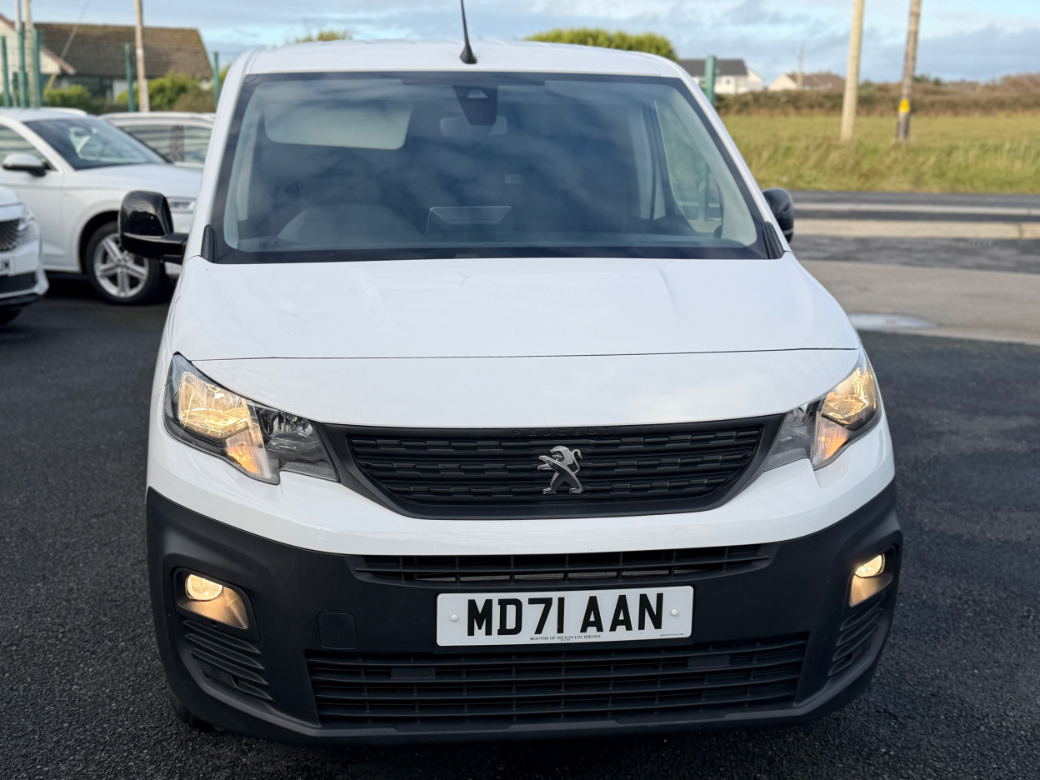 2022 Peugeot Partner