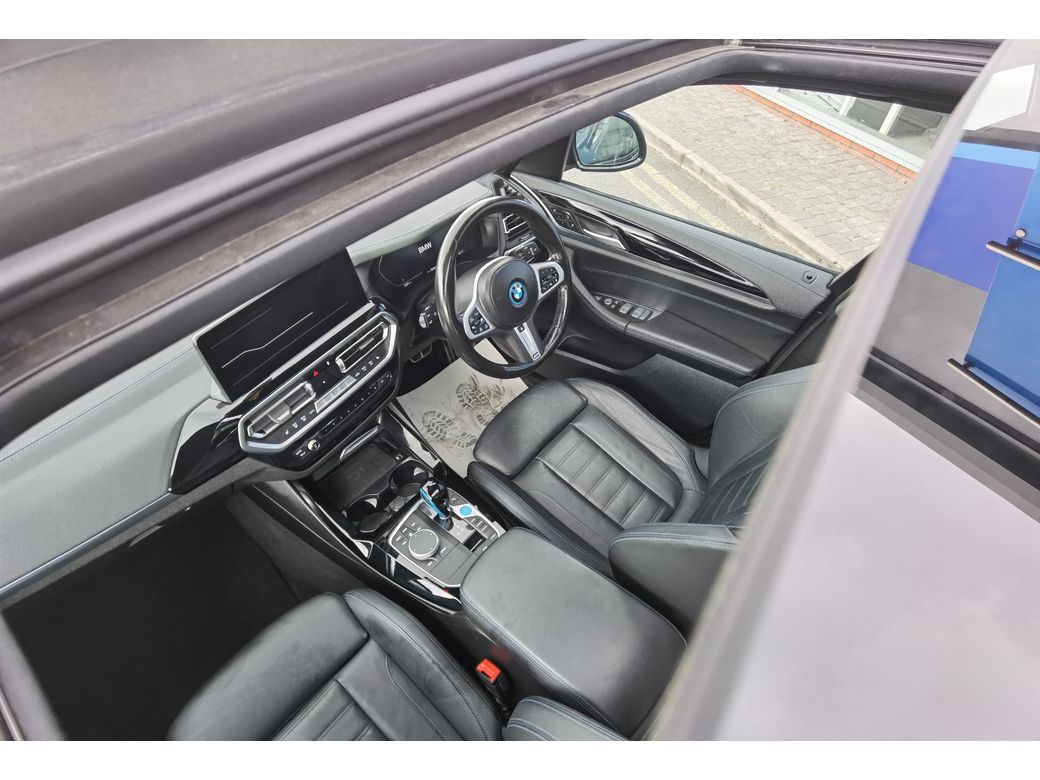2022 BMW iX3