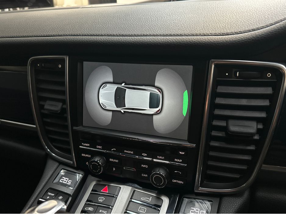 2016 Porsche Panamera