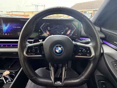 2024 BMW i5