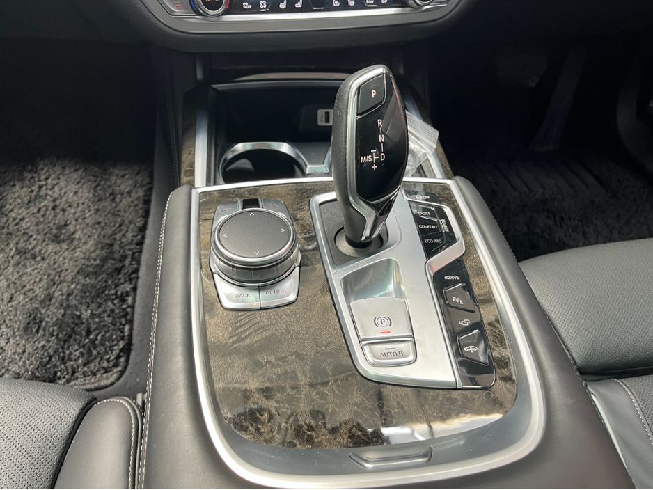 2016 BMW 7 Series