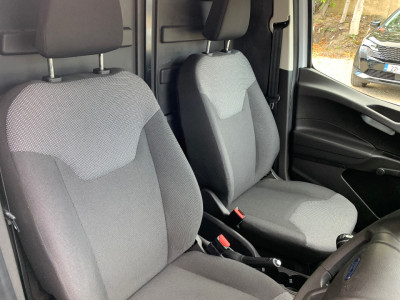 2023 Ford Transit Courier