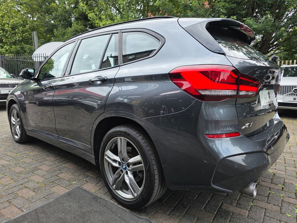 2022 BMW X1