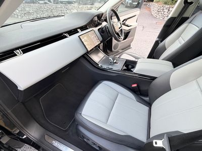 2025 Land Rover Range Rover Evoque