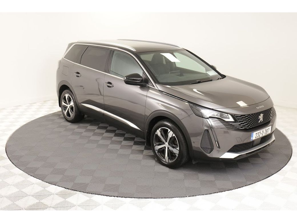 2023 Peugeot 5008