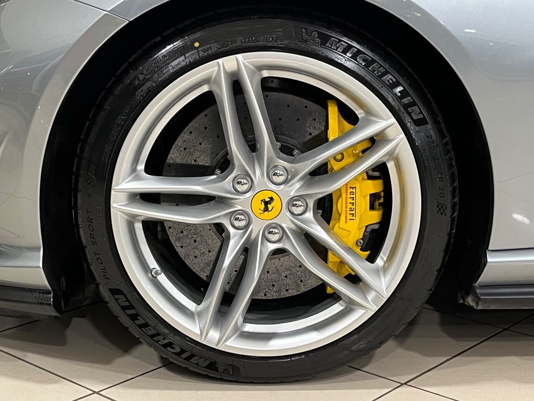 2019 Ferrari 812 Superfast