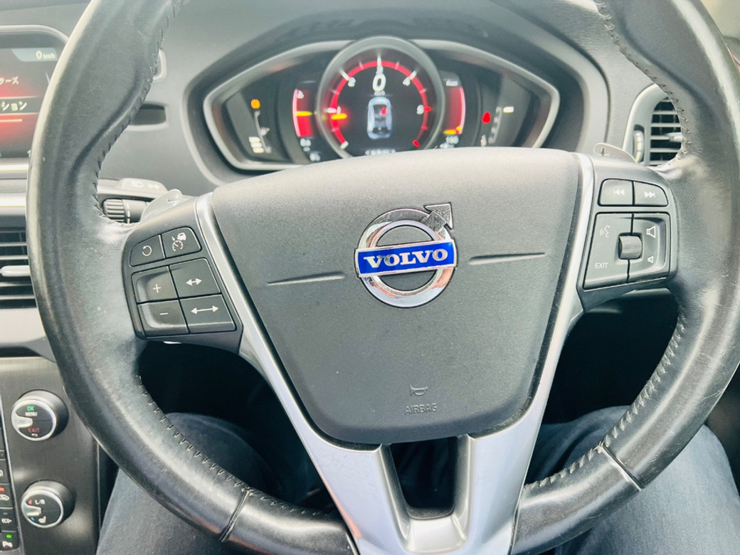 2015 Volvo V40