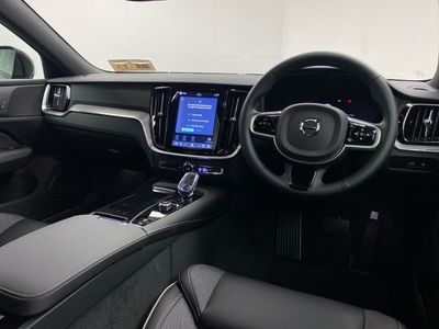 2025 Volvo V60