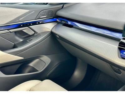 2025 BMW i5