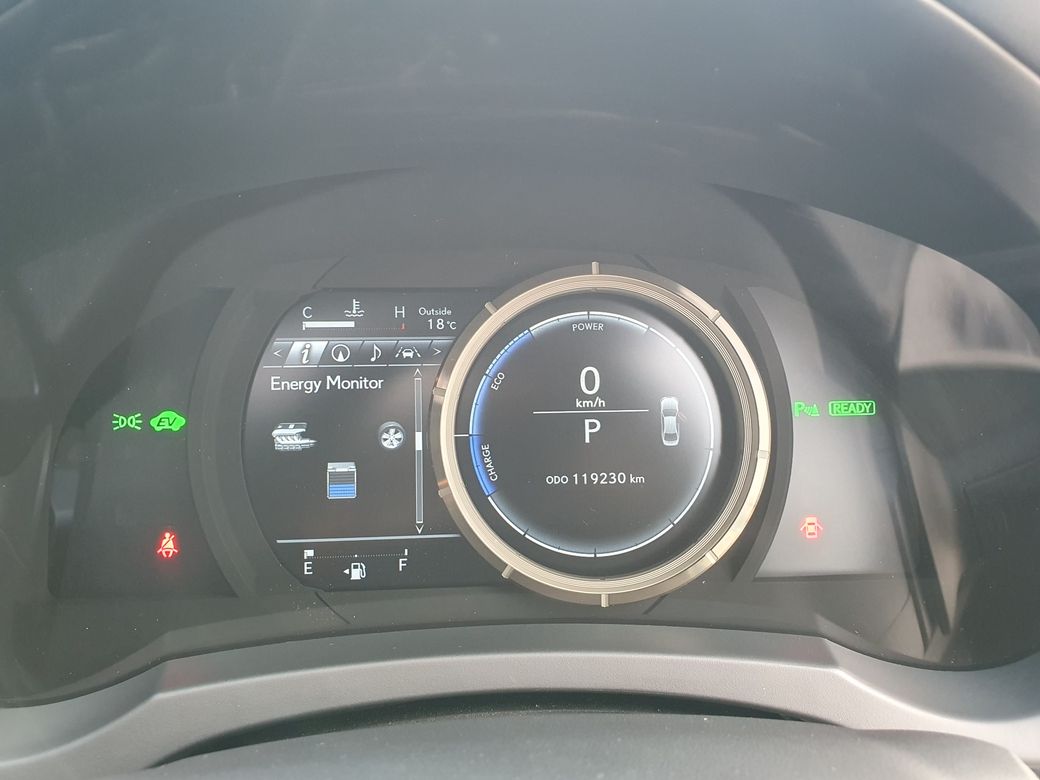 2020 Lexus IS 300h