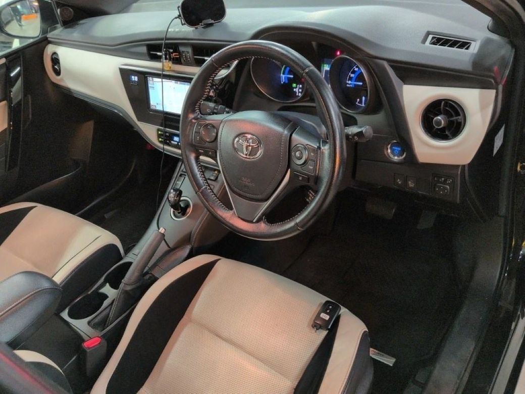 2016 Toyota Auris