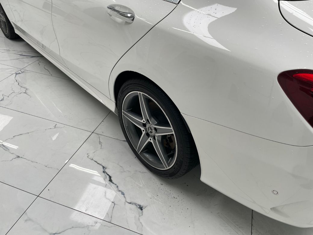 2018 Mercedes-Benz 220