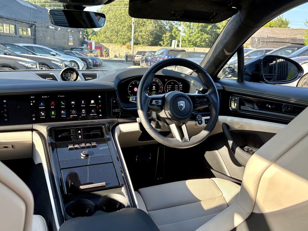 2025 Porsche Panamera