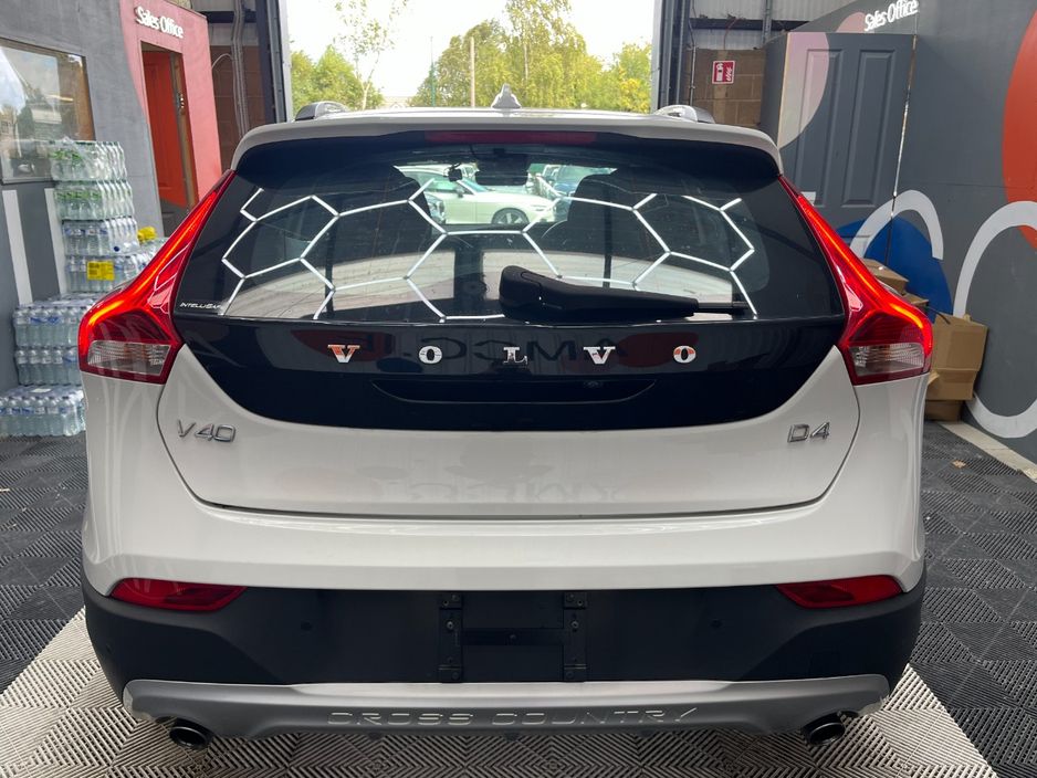 2017 Volvo V40 Cross Country