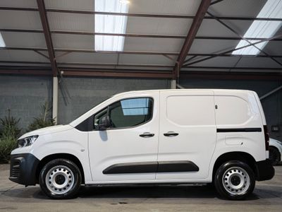 2023 Peugeot Partner