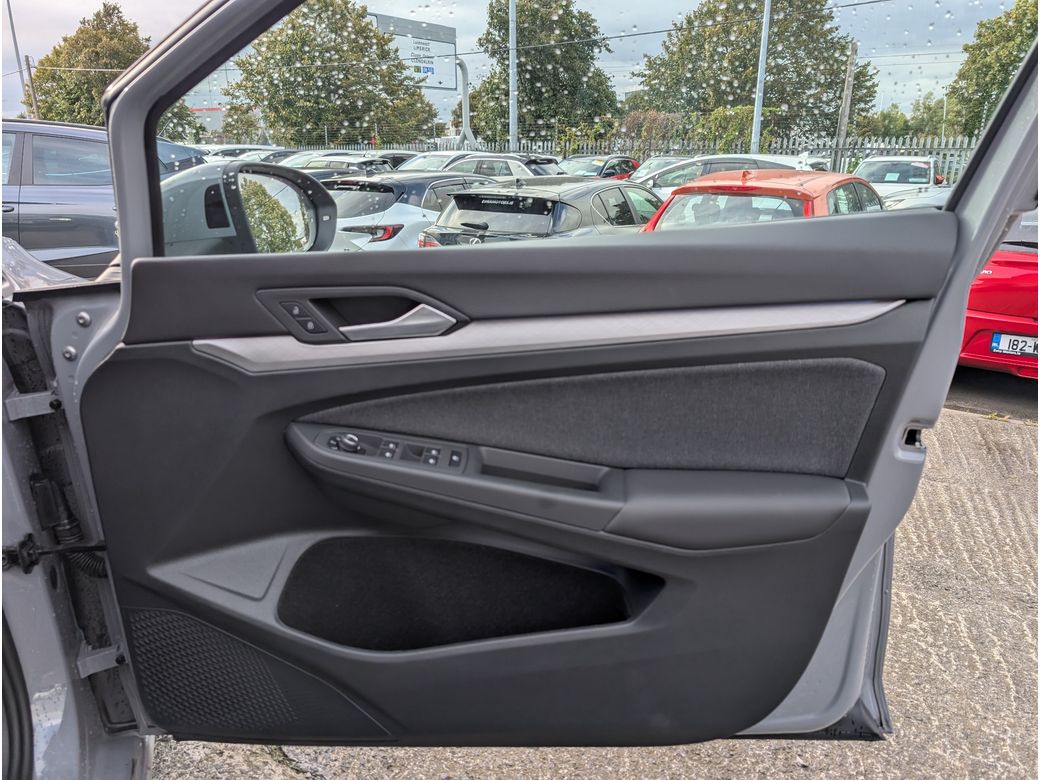2024 Volkswagen Golf