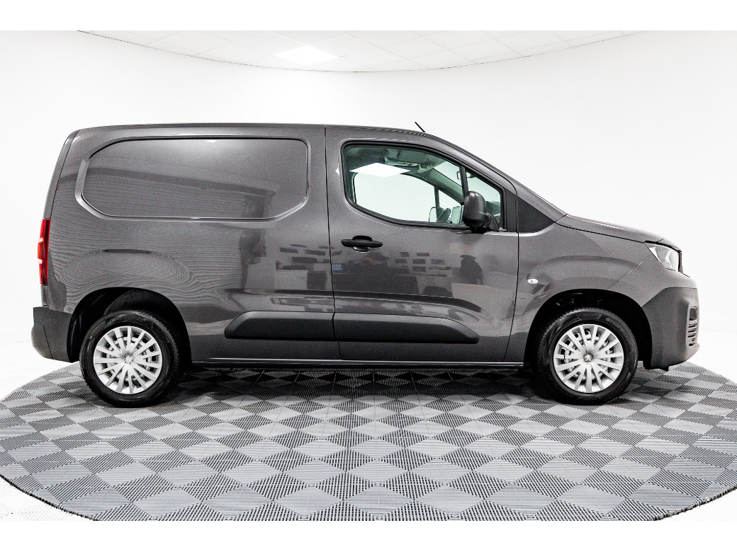 2023 Peugeot Partner