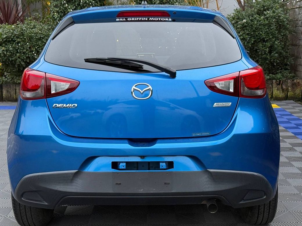 2016 Mazda Demio