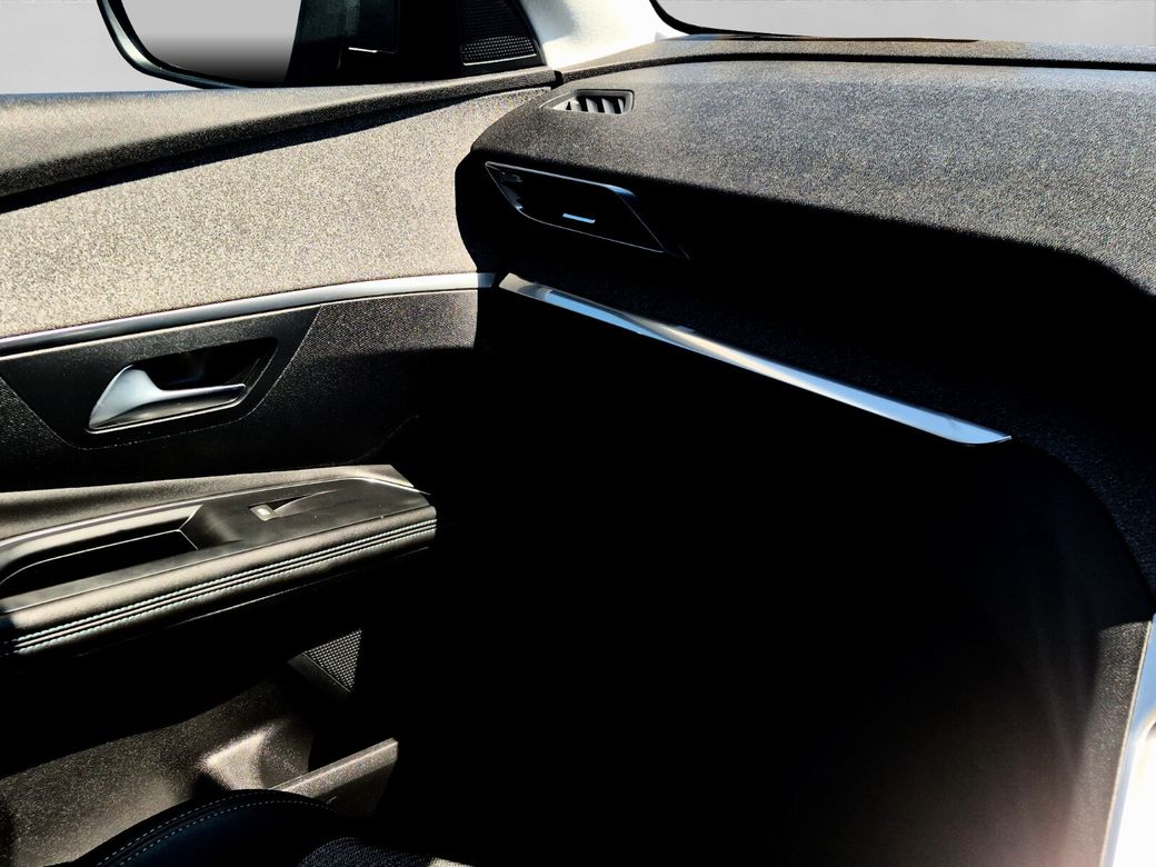 2022 Peugeot 3008