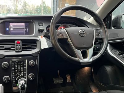 2018 Volvo V40