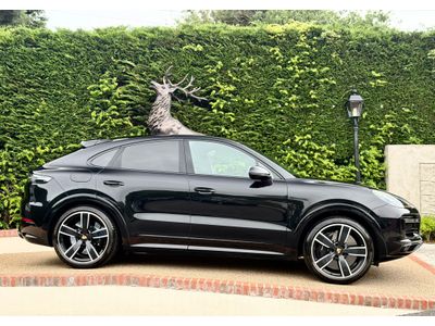 2022 Porsche Cayenne