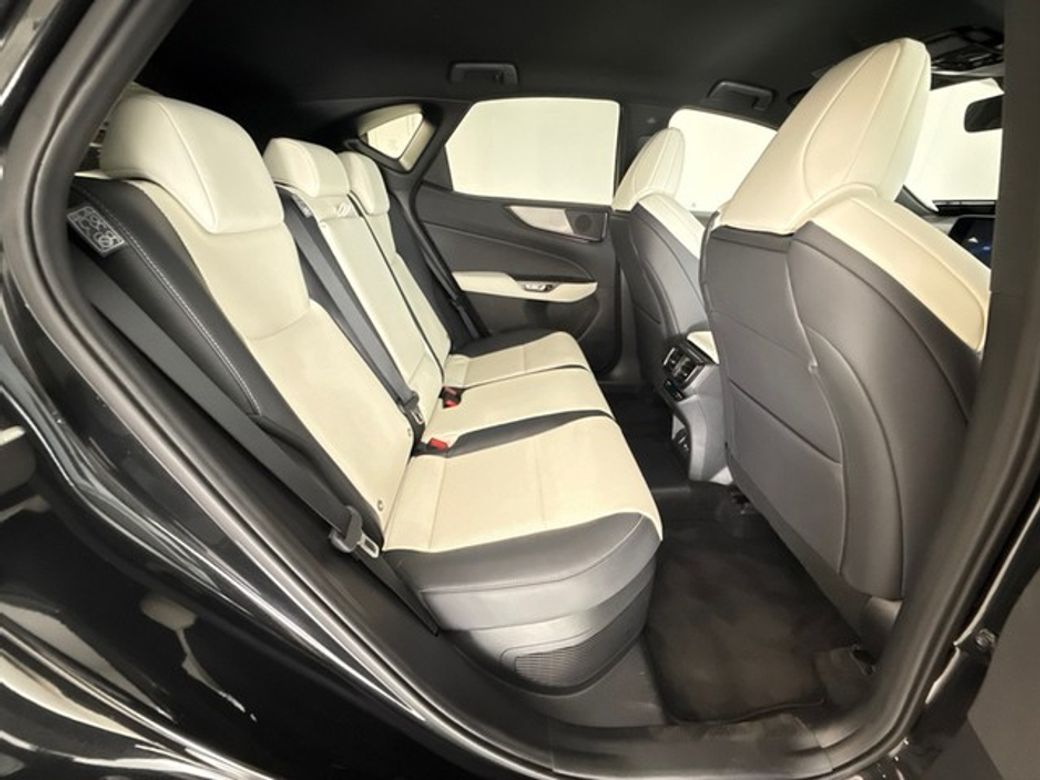 2022 Lexus NX 450H+