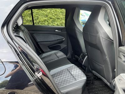 2024 Volkswagen Golf