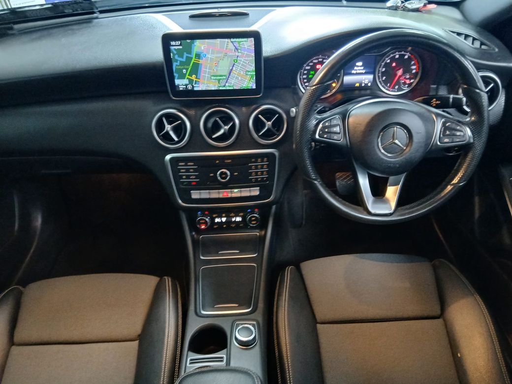 2016 Mercedes-Benz A 180