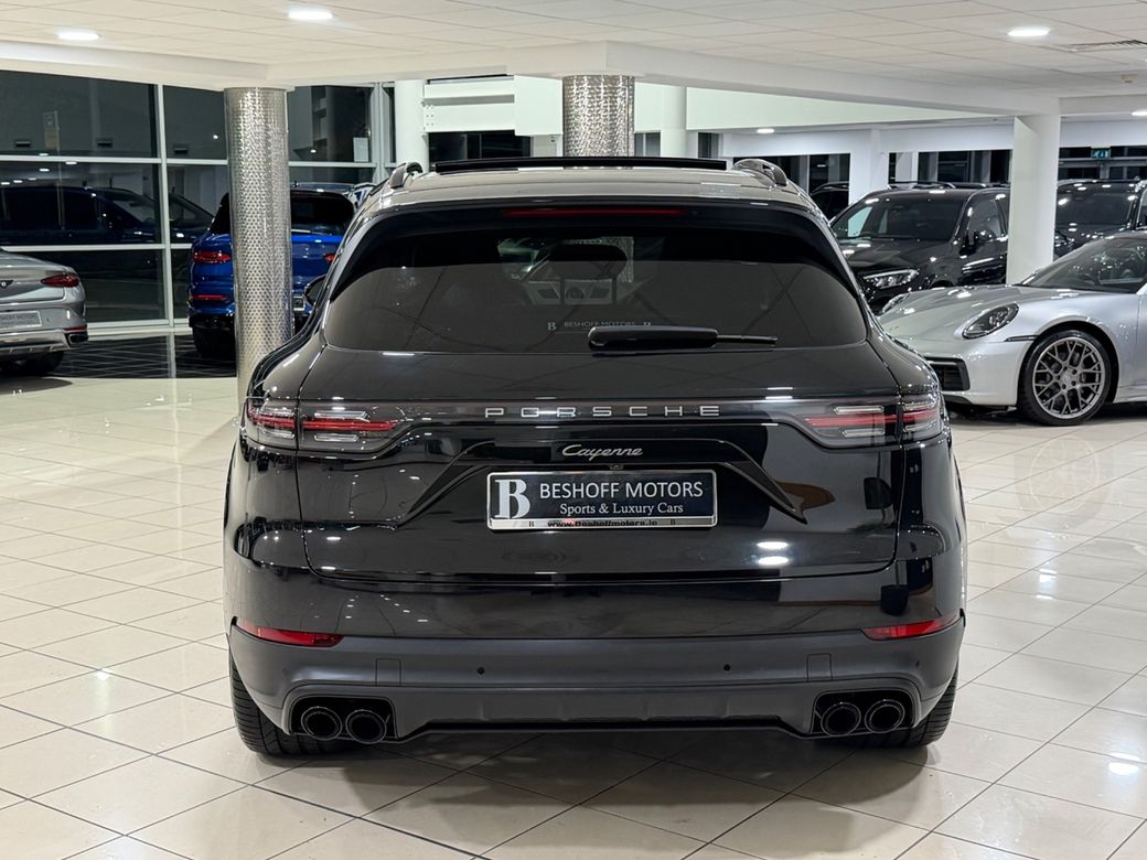 2023 Porsche Cayenne