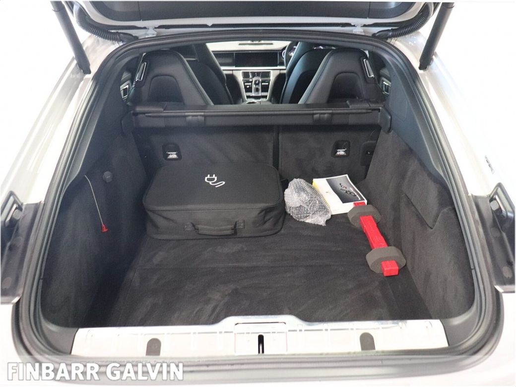 2023 Porsche Panamera