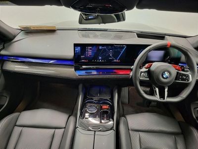 2025 BMW M5